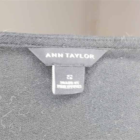Ann Taylor Black Ruched Top Small - Picture 6 of 8
